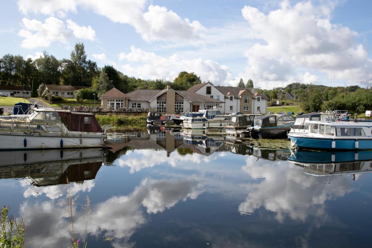 Готель The Boat House Kilsyth Екстер'єр фото